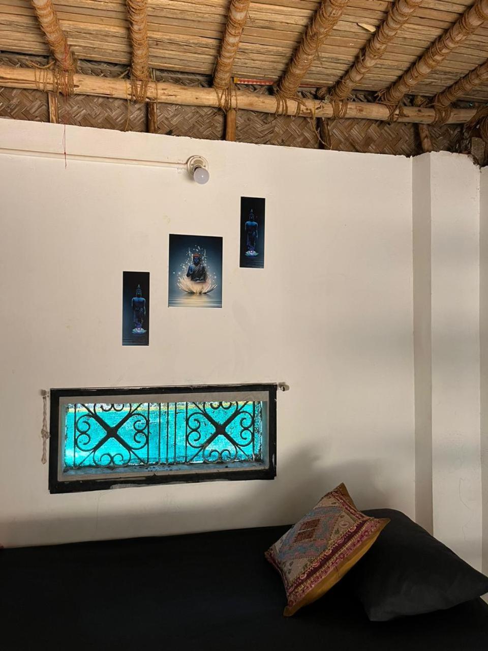 Nebula Nest Cafe & Hostel Auroville Exterior foto